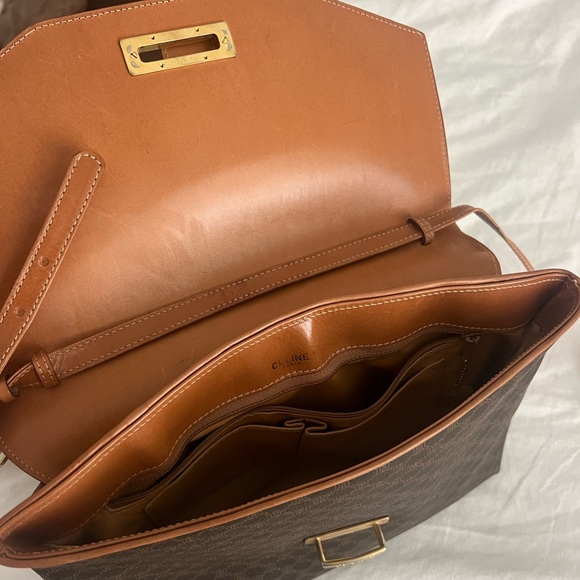 Celine vintage Triomphe crossbody - Picture 10 of 13